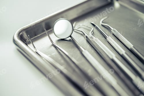 Preview: Dental equipment placed on the table