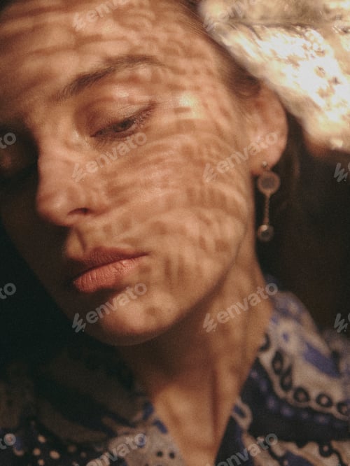 Preview: Face light and shadow