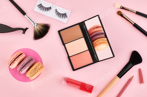 Preview: Woman cosmetics