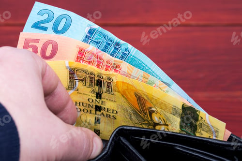 Preview: Money from Fiji in the black wallet