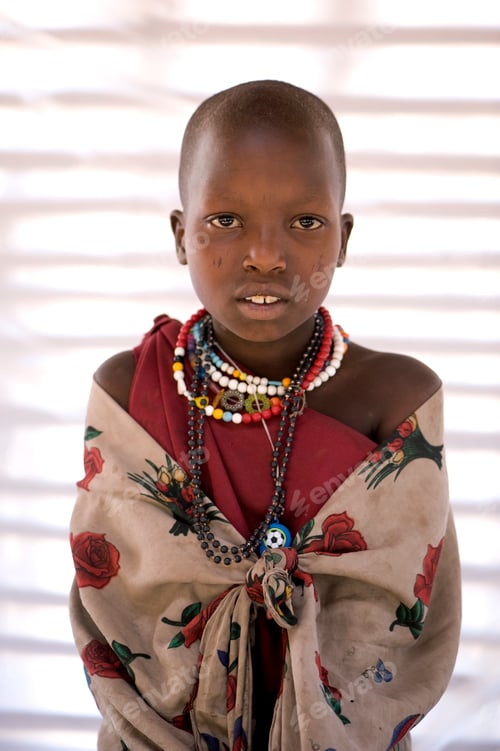 Preview: Portrait of a masai child looking at the camera