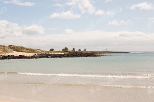 Preview: Griffiths Island Port Fairy Lighthouse