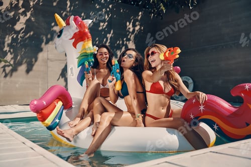 Preview: Attractive young women