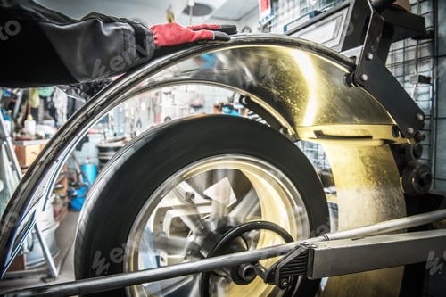 Preview: Car Wheel Balancer in Action