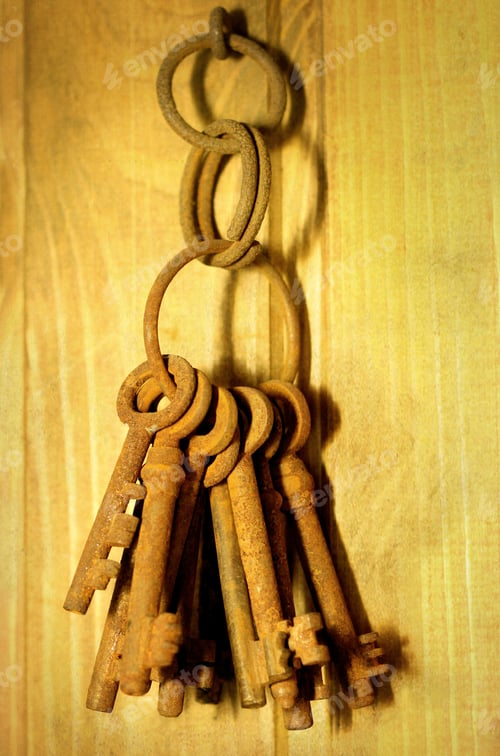 Preview: bunch of old keys