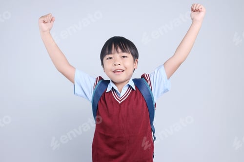 Visualização: Estudante comemorando o sucesso