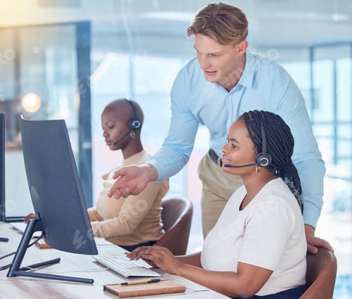 Preview: Telemarketing coach and customer support learning with a customer service worker online call. Tech