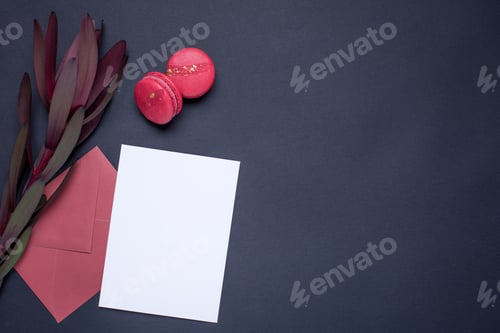 Preview: Dark wallpaper with gift envelope and flower