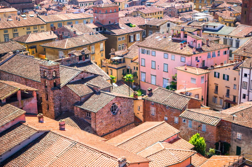 Preview: Aerial view of ancient building with red roofs in Lucca, Italy