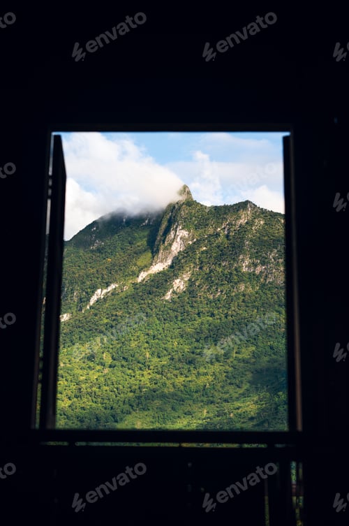 Preview: Green mountain view at Chiang Dao
