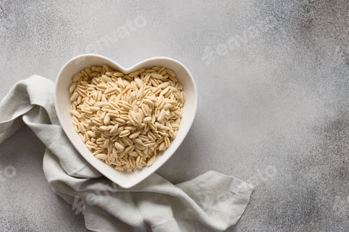 Preview: Pasta Cavatelli in plate shape of heart.