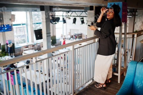 Preview: Сonfident young african american woman