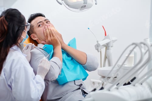 Preview: Patient scared of dental treatment