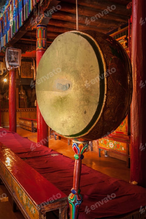 Preview: Gong drum in Likir gompa