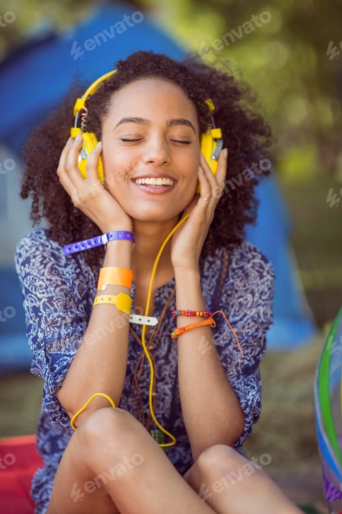 Preview: Pretty hipster listening to music at a music festival