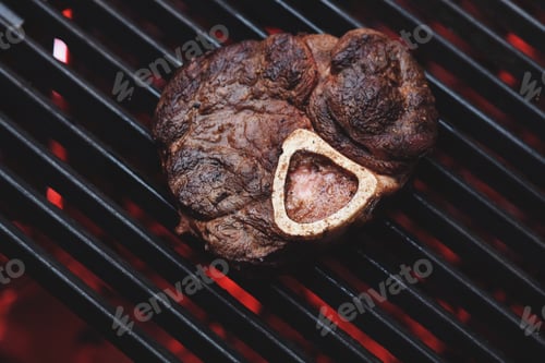 Preview: fragrant steaks in the backyard
