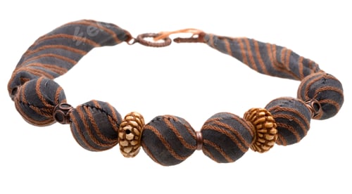 Visualização: textile lady's bead