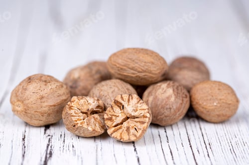 Preview: Nutmeg spice isolated on the white background