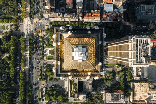 Preview: Aerial view of the dome of a skyscraper in Wuhan, China