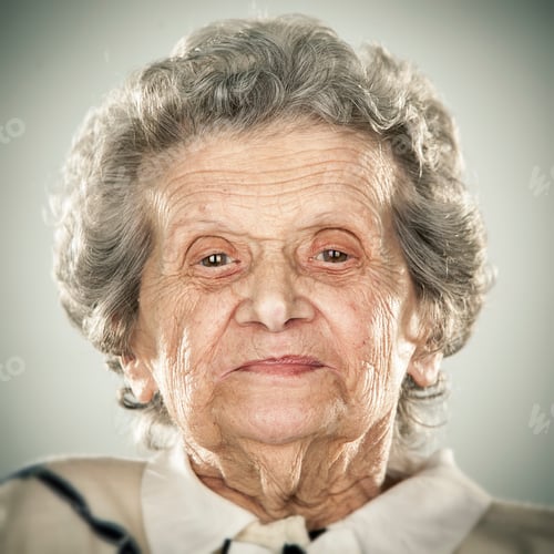 Vista previa: Portrait of an elderly lady