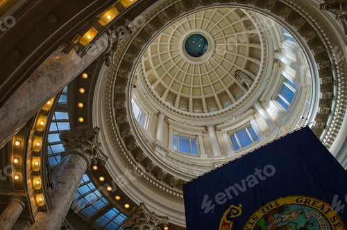 Preview: Dome of the US Capitol from the inside