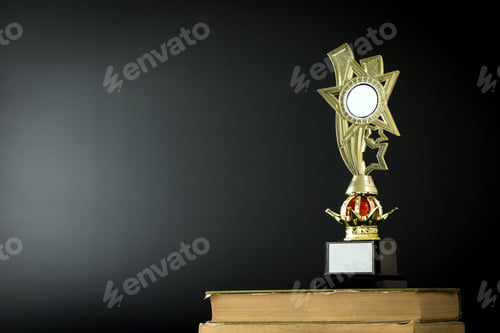 Preview: Gold trophy on black