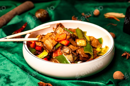 Preview: Braised Pork Belly With Peppers, A Culinary Delight From China
