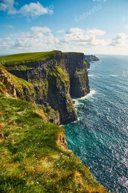 Preview: Cliffs of moher in county Clare, Ireland