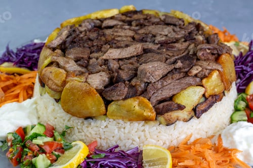 Preview: Middle Eastern food culture, type of pilaf, pilaf with meat and vegetables, Turkish name; Maklube
