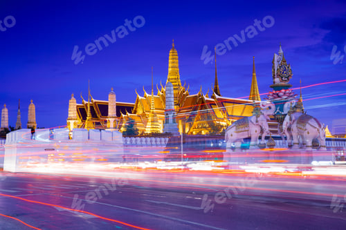 Preview: Traffic near Grand Palace, Bangkok, Thailand.