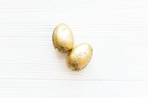 Preview: Stylish Easter eggs in golden foil