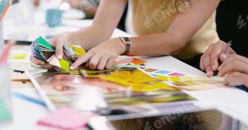 Preview: Their talents match as well as the colour scheme