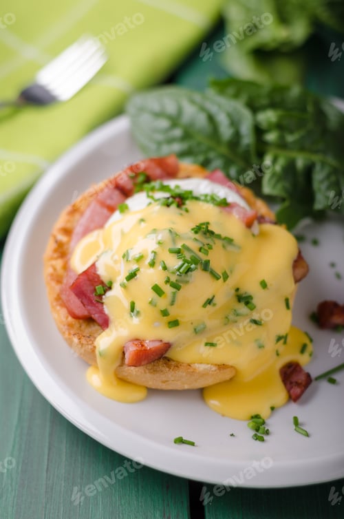 Preview: Egg benedict delish food, crispy bacon