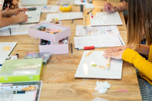 Preview: Discover polymer clay techniques in our earring workshop