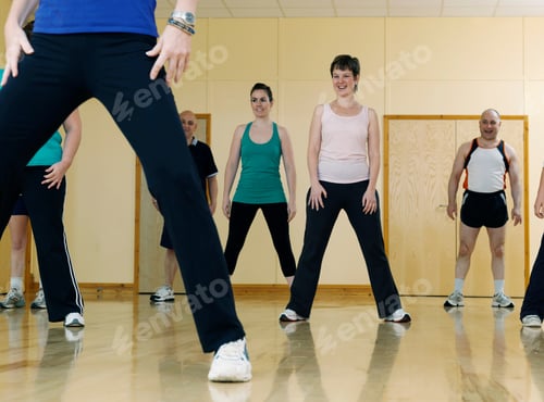 Preview: aerobic exercise at gym