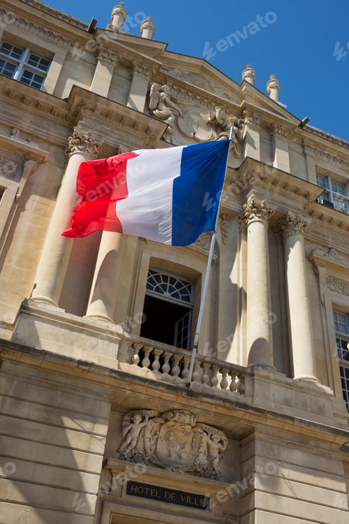 Preview: Town of Arles - South of France