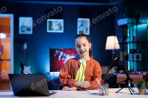Preview: Kid content producer utilizes high quality recording gear to shoot introductory segment for vlog