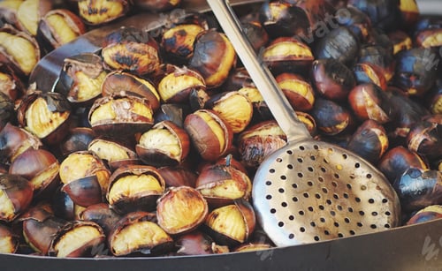 Preview: Fresh chestnuts for sale on the street market
