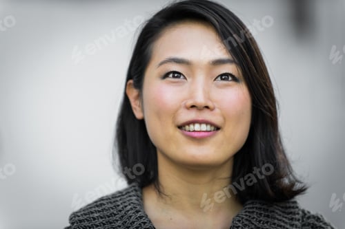 Preview: Japanese girl in Tokyo