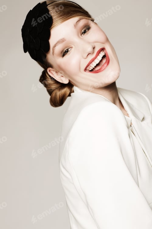 Preview: Happy to be stylish