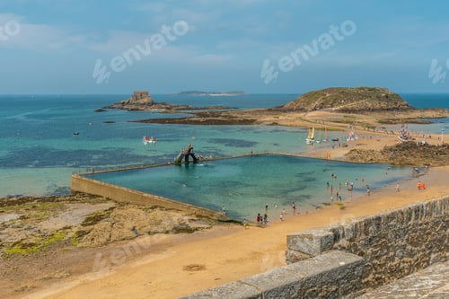 Preview: Natural pool at the Plage de Bon-Secours Saint-Malo in French Brittany