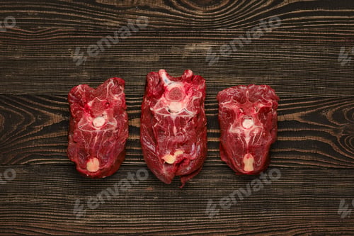 Preview: Overhead view of raw fresh deer neck