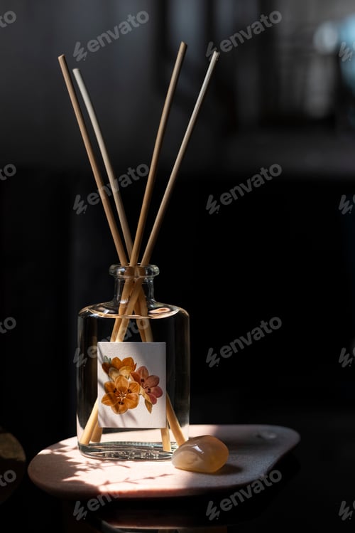 Preview: Aroma reeds diffuser on a plate