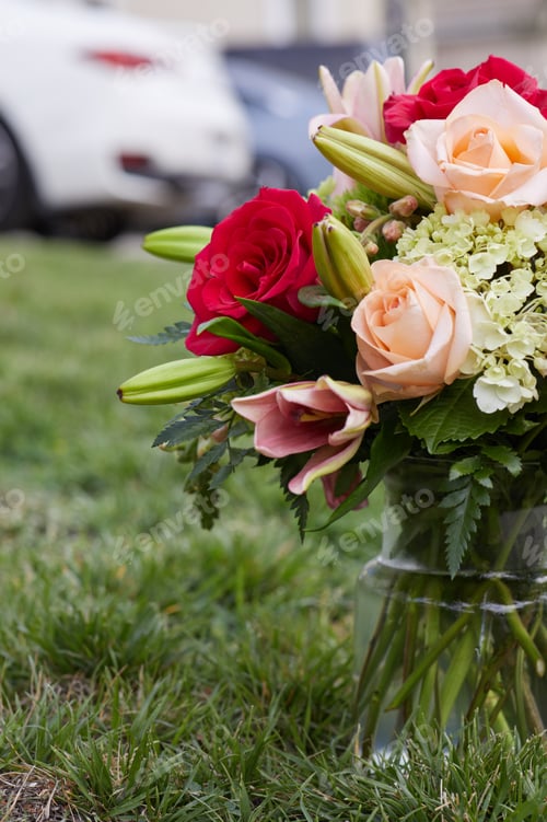 Preview: Vertical photo of fresh colorful flowers in flower vase