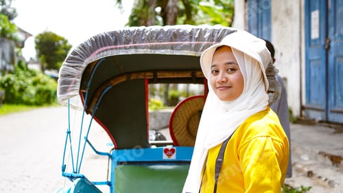Preview: Asian women travel in rickshaws wearing jilbab and analog camera