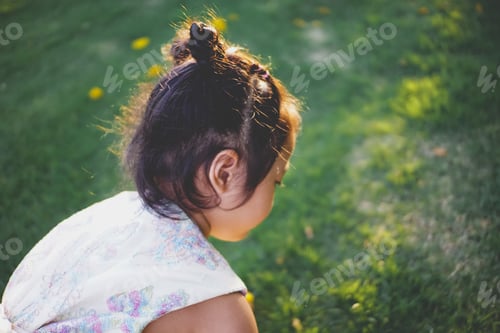 Preview: Little girl with golden hour.