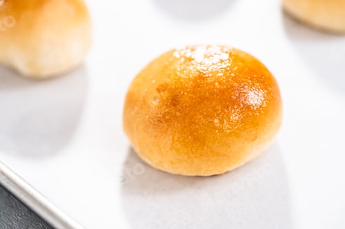 Preview: Dinner rolls