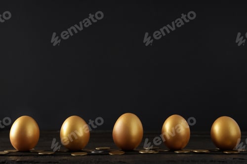 Preview: Concept of wealth and retirement - golden eggs