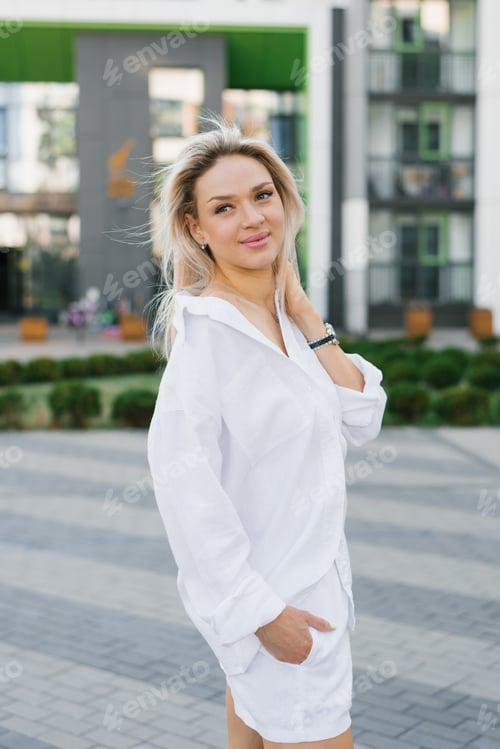 Preview: Happy Young Woman Walking on City Streets