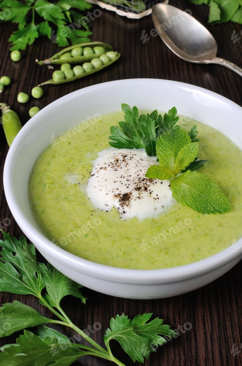 Preview: Cream of green peas with mint